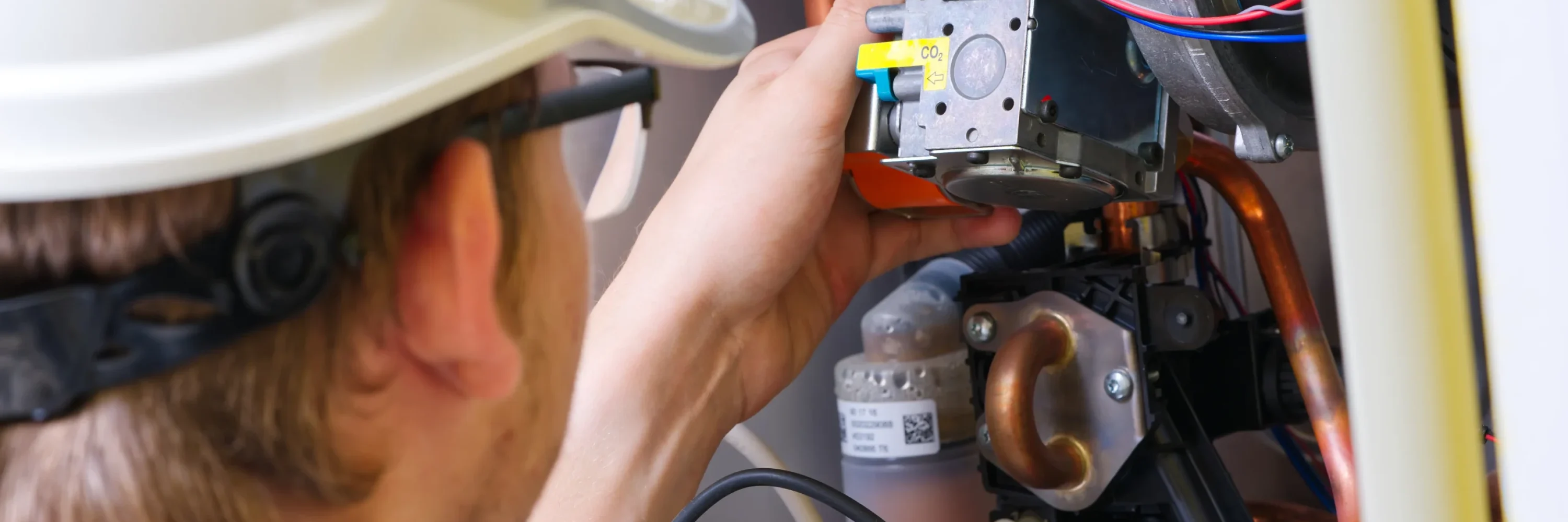 technician-servicing-or-repair-of-a-gas-boiler-se-2025-01-07-06-59-25-utc